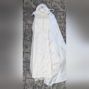 Elegant White Lace Dress Early 2000s